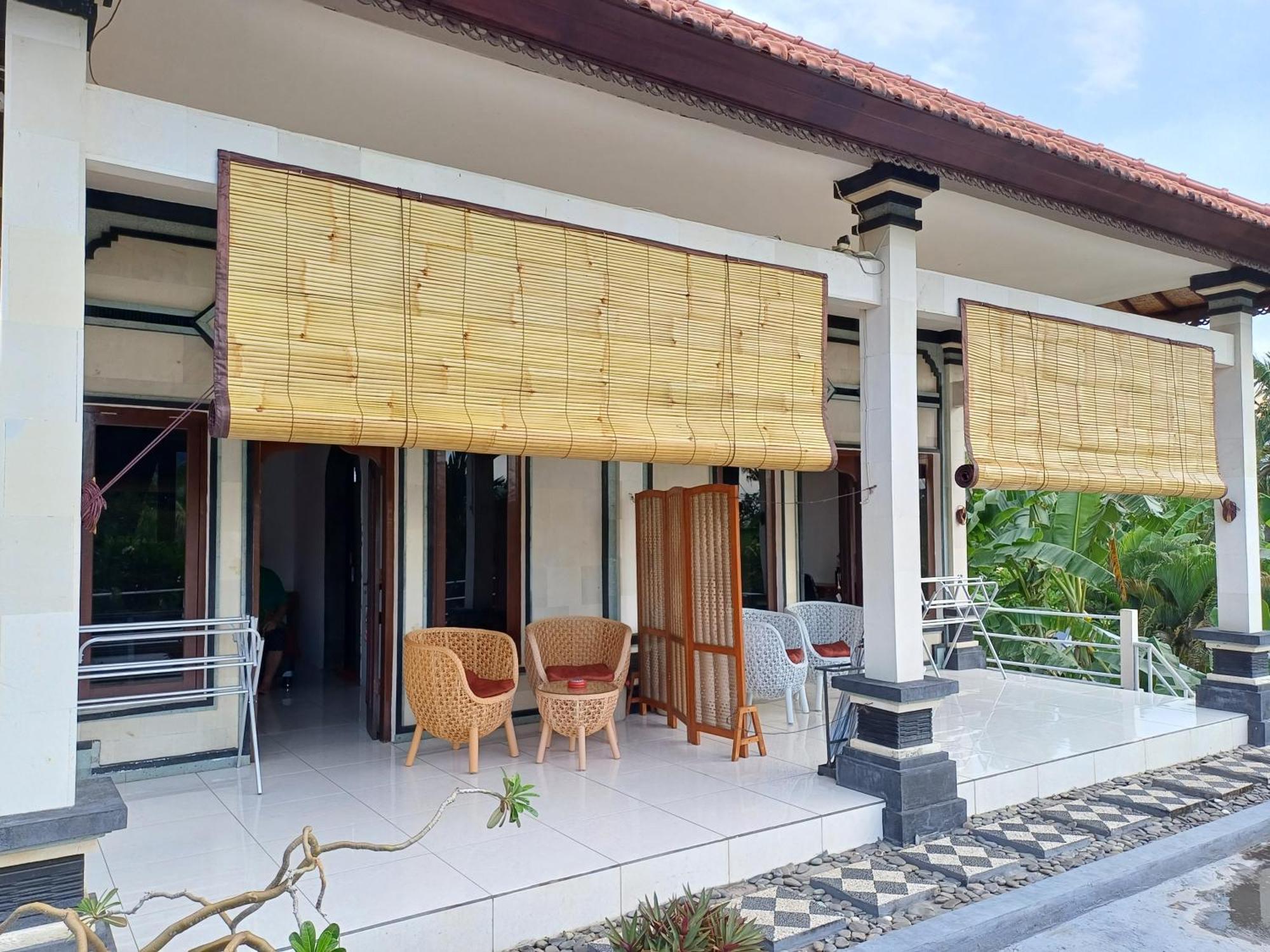 Balinda Rooms & Villa Lovina Стая снимка